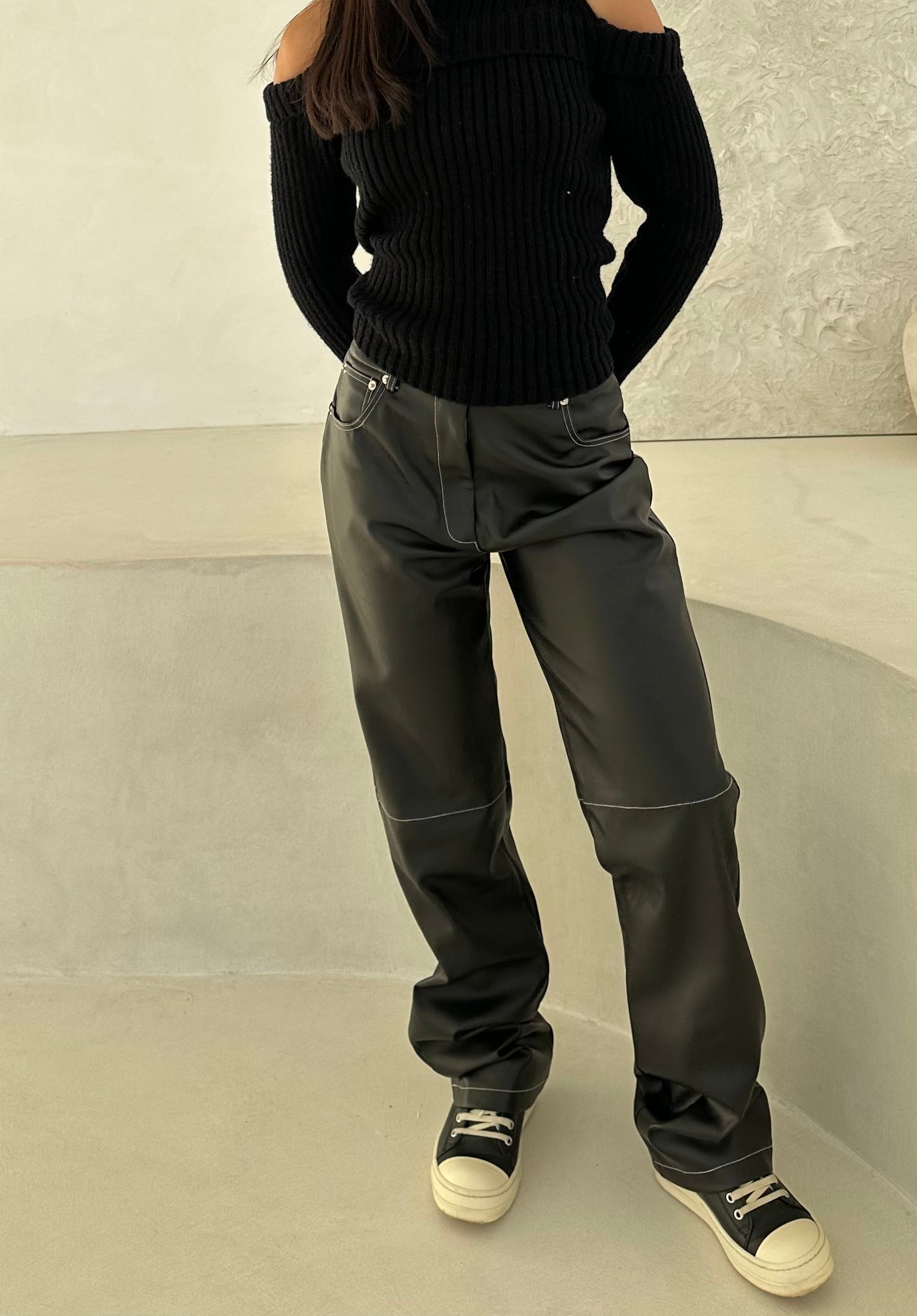 VEGAN LEATHER TROUSERS