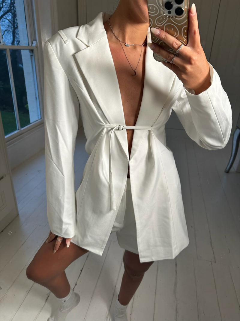 TIE FRONT BLAZER AND SHORT SET SIZE S