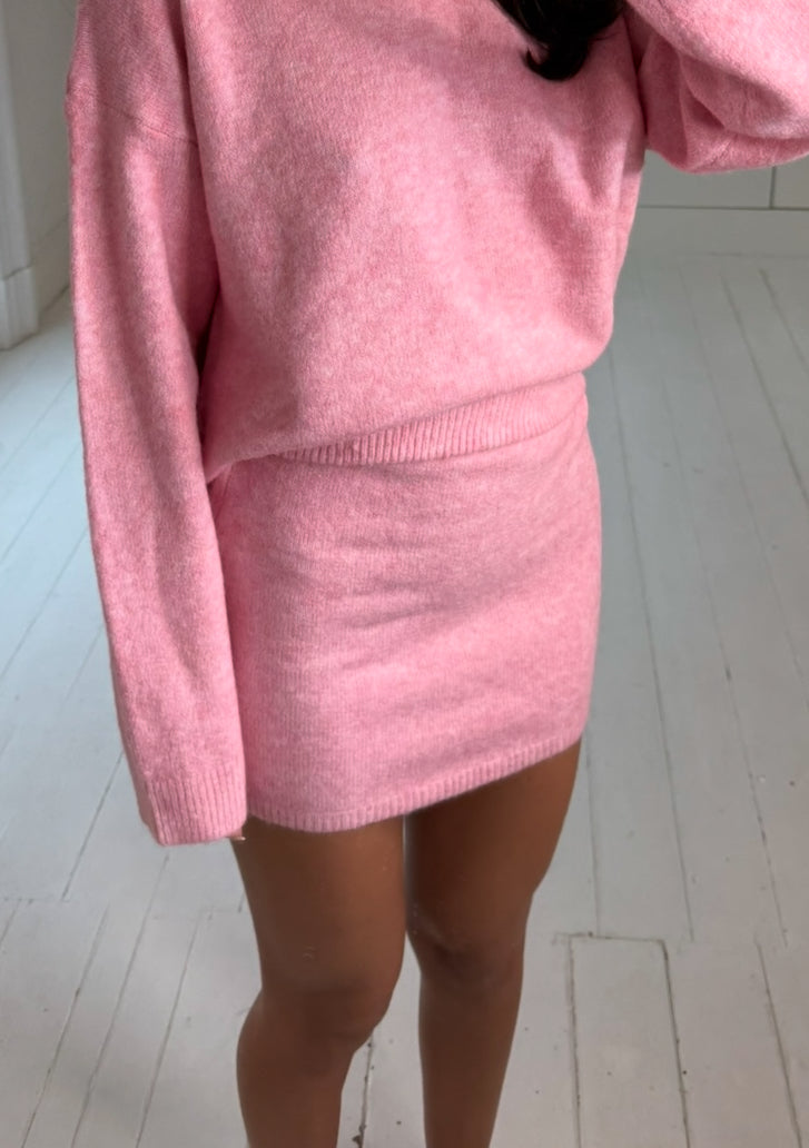 Pink knit skirt only size S