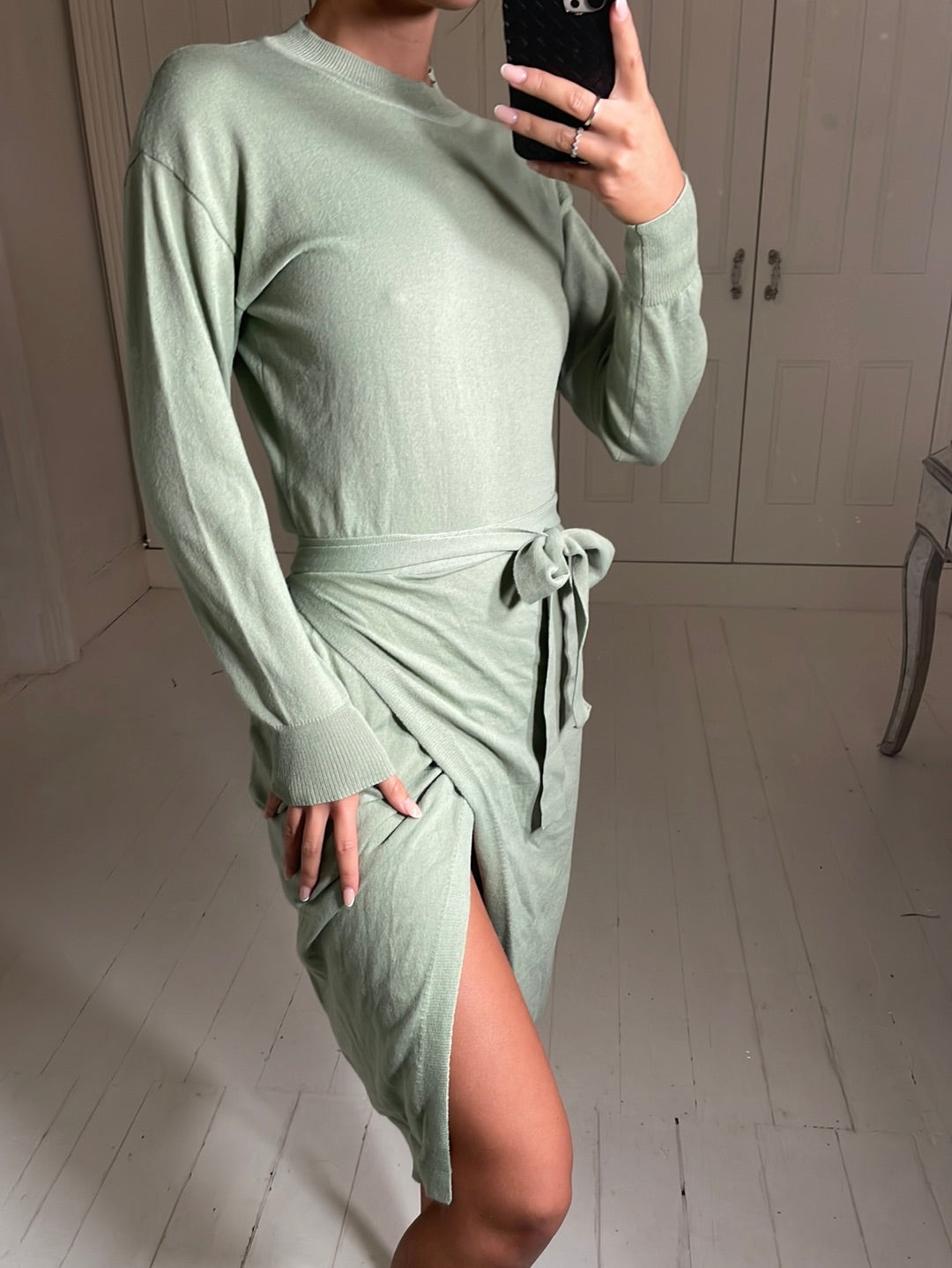 SAGE KNIT WRAP DRESS SIZE 8