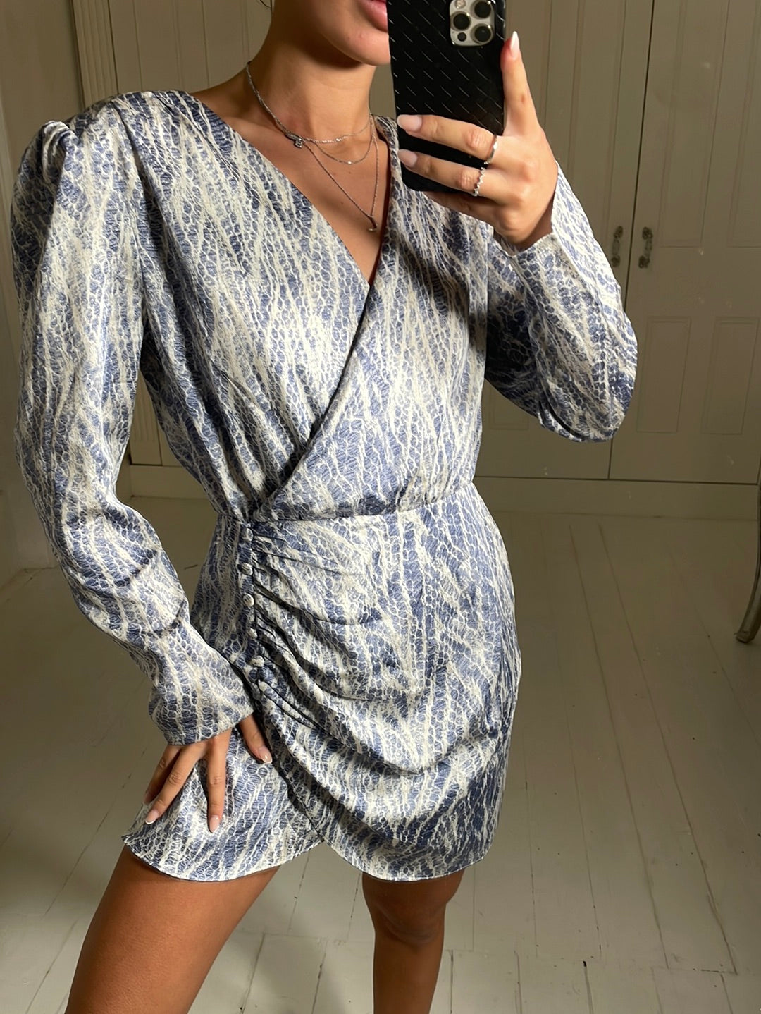 PRINTED SATIN DRESS SIZE 8